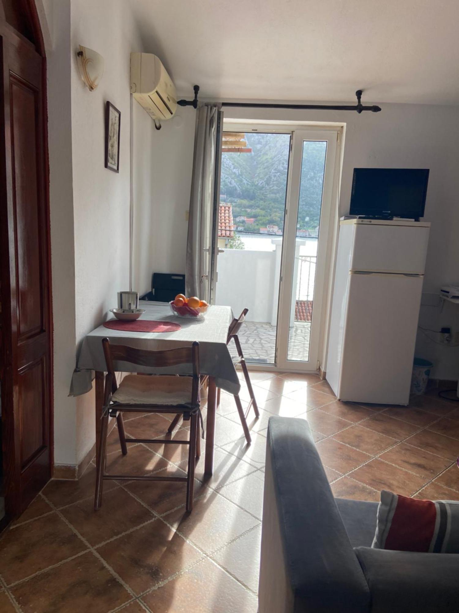 Apartments Ivanisevic Kotor Exterior photo